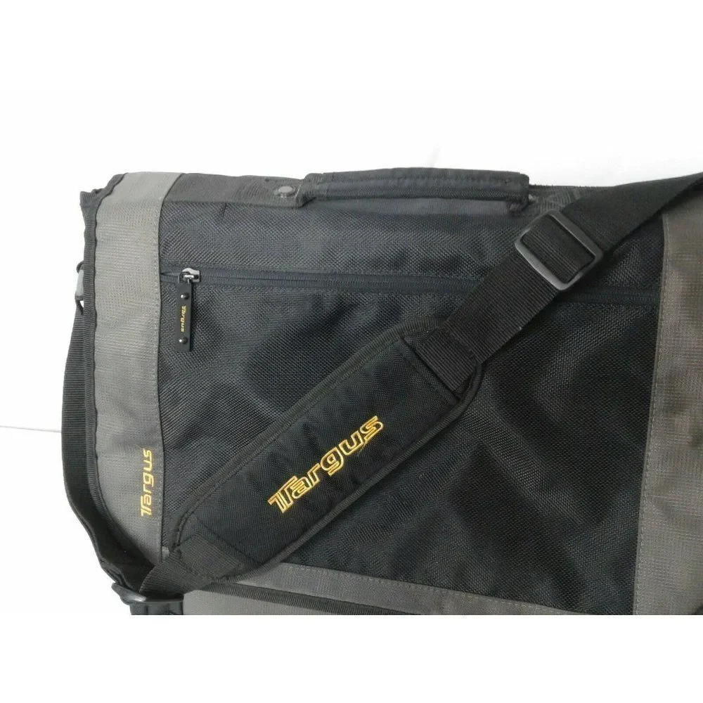 Targus  Canvas Medium‎ Computer Bag 16x11